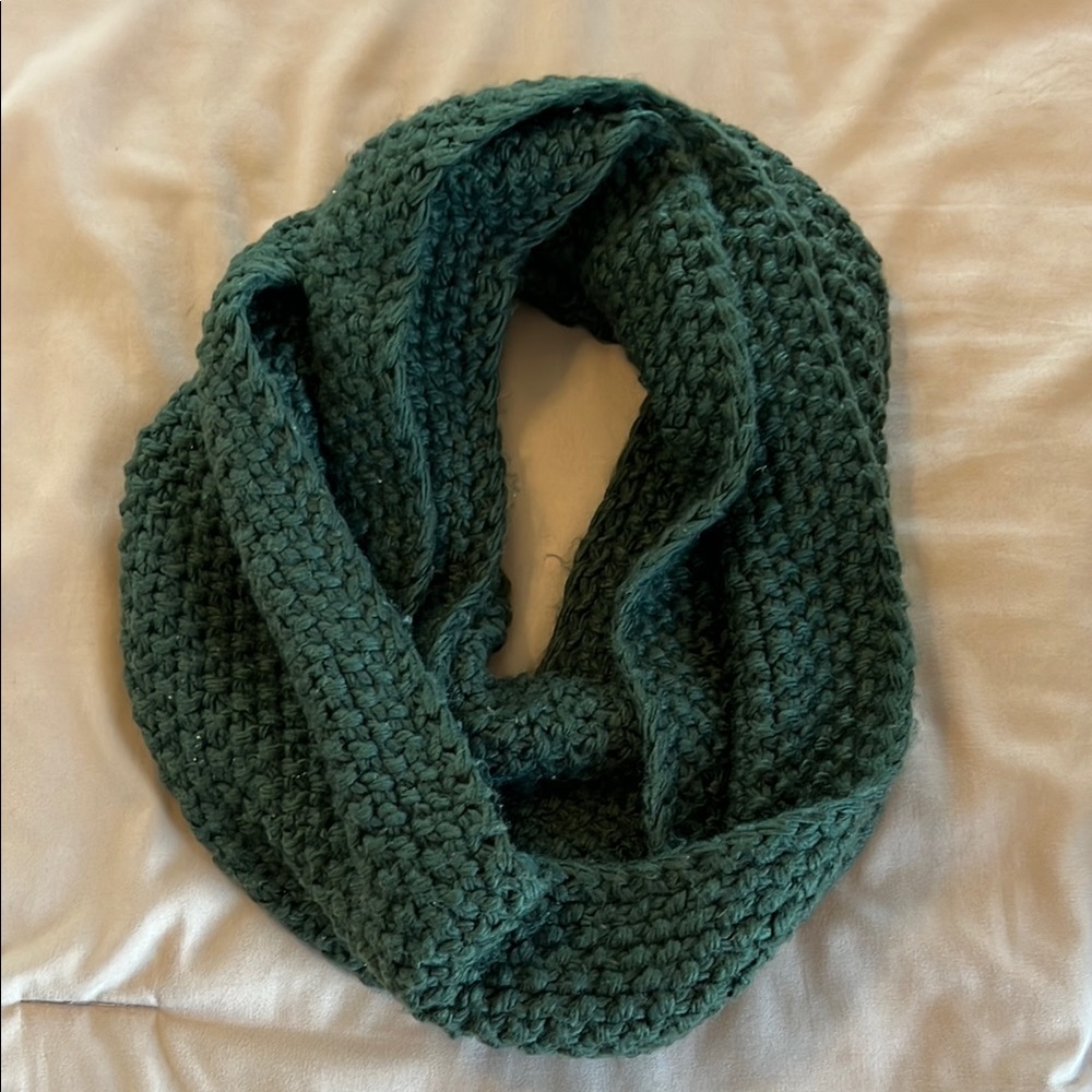 Old Navy Green Textured Knit Scarf Wrap